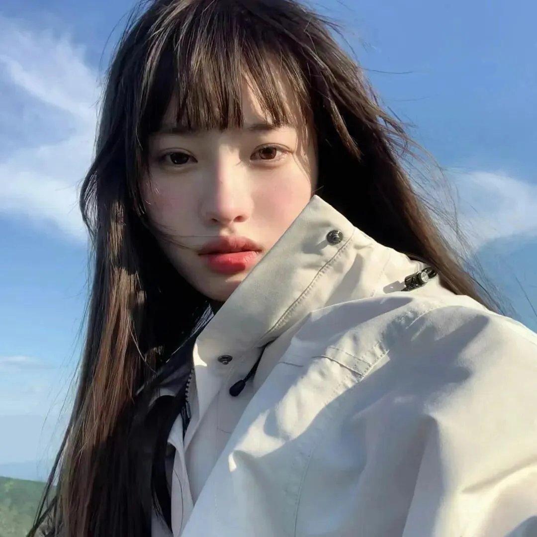 俏女小神探 海报